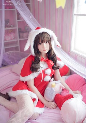 年轻性感的妈妈韩国